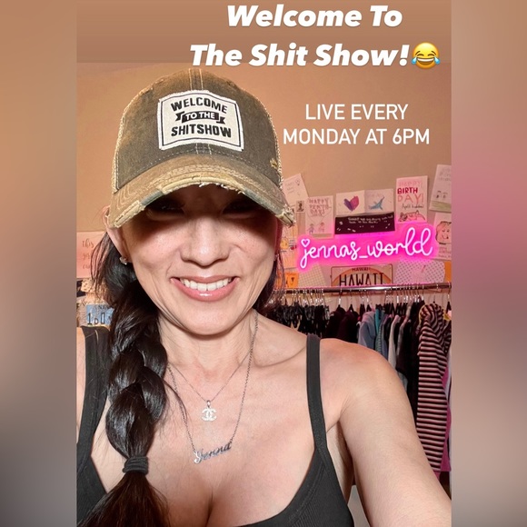 Next LIVE on MON 12/1 @ 6PM PST! All $3 LULULEMON every other MONDAY!π€πΌπππ©·π€πΌ - Picture 9 of 9